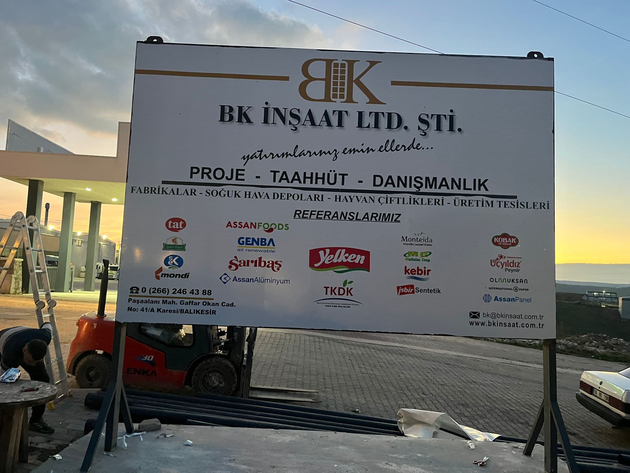 BK İnşaat Cephe Tabelası